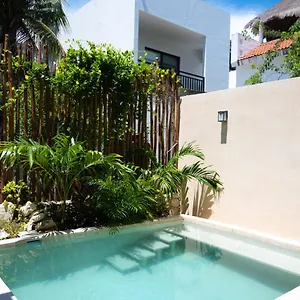 Yax Kiin Casa Boutique Hotel Puerto Morelos