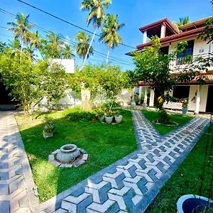 Resort Dinu Lanka Katunayaka